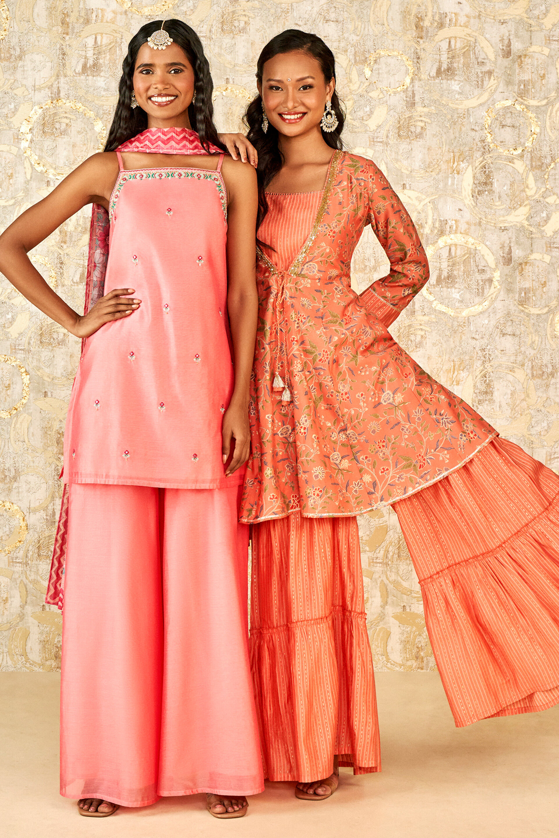Buy our Coral Ethnic Motifs Flared Set 3 online from globaldesi.in SC FW23GM0073PCHD